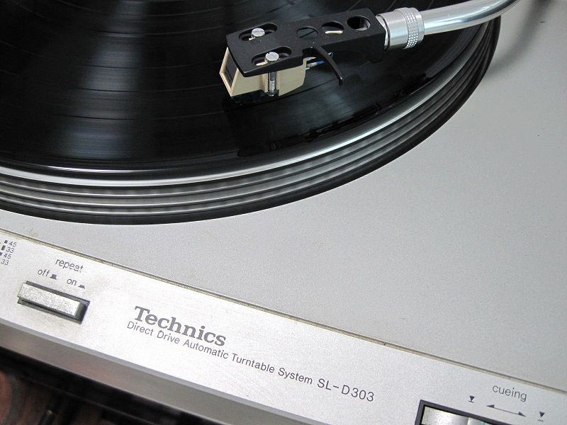 即使用可:レコードプレーヤーTechnics SL-D303とフォノアンプ-